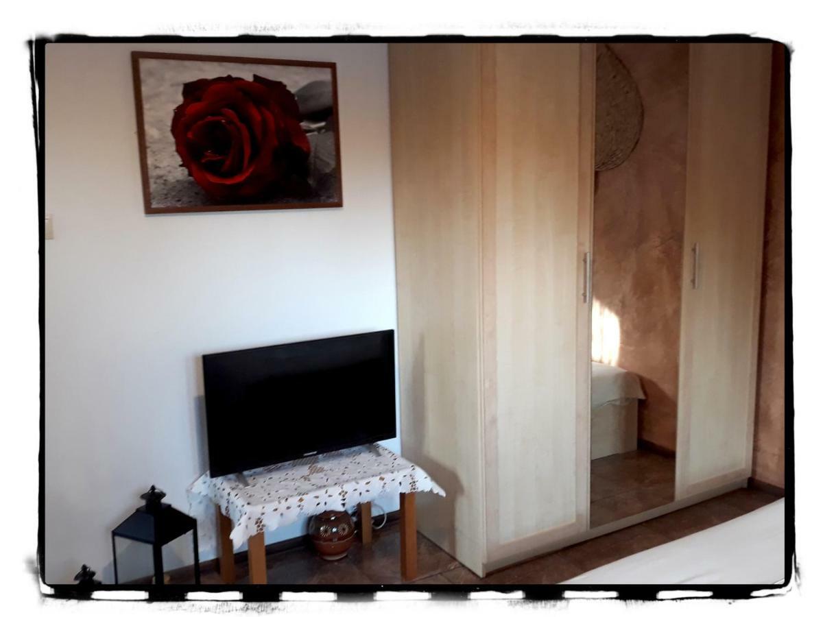 Ferienwohnung Pensjonat U Kasi Węgorzewo Exterior foto