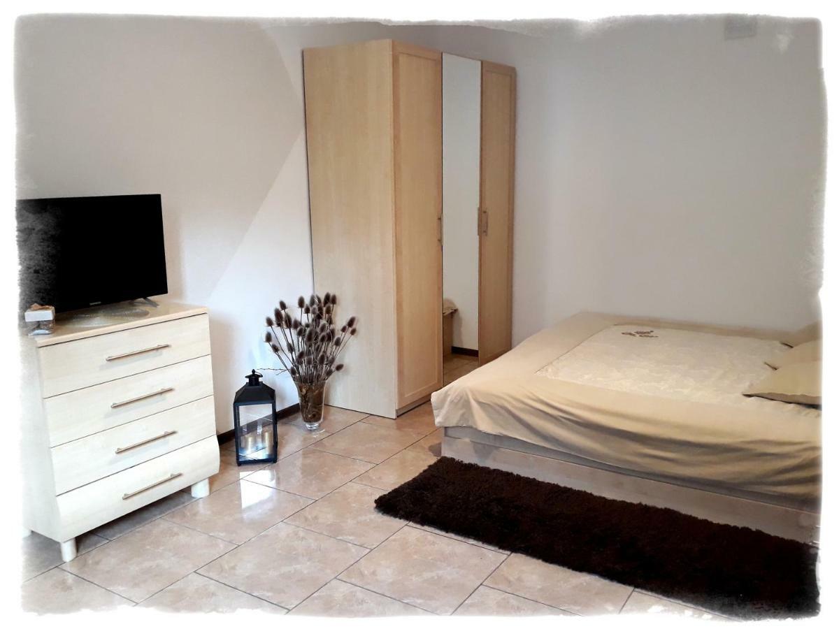 Ferienwohnung Pensjonat U Kasi Węgorzewo Exterior foto